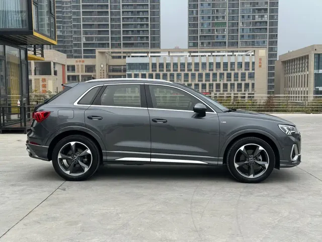 Audi Q3 — Фото автомобиля 8