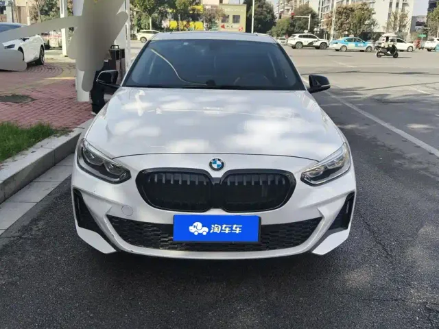BMW 1 Series — Фото автомобиля 2
