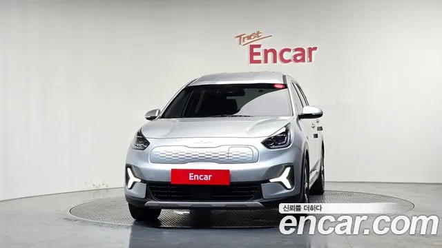Kia Niro Niro Plus Air — Фото автомобиля 3