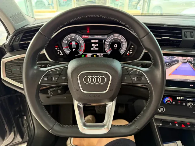 Audi Q3 — Фото автомобиля 12