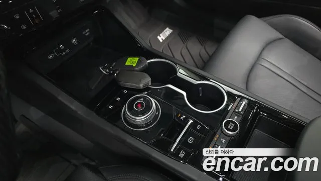 Kia K5 Новый K5 3 поколение 2.0 LPi(Для проката) — Фото автомобиля 9