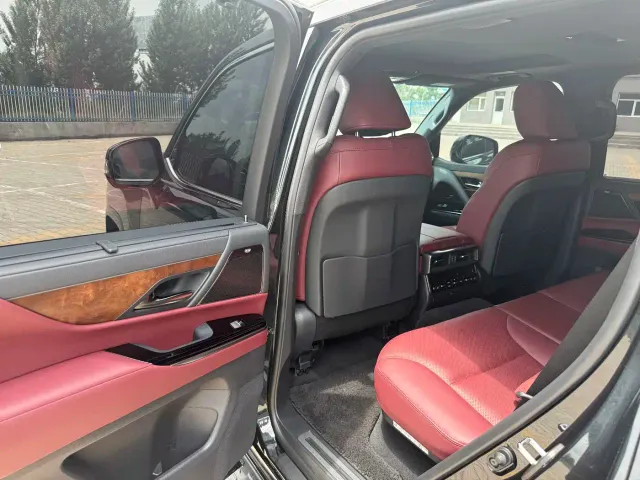 Lexus LX — Фото автомобиля 14
