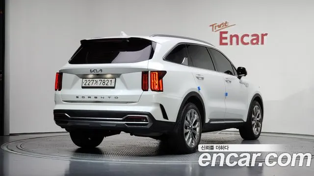 Kia Sorento Sorento 4-е поколение Бензин 2.5T 2WD — Фото автомобиля 2