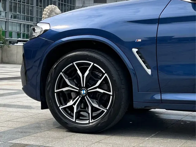 BMW BMW X3 2022 xDrive25i M Sport Package — Фото автомобиля 8