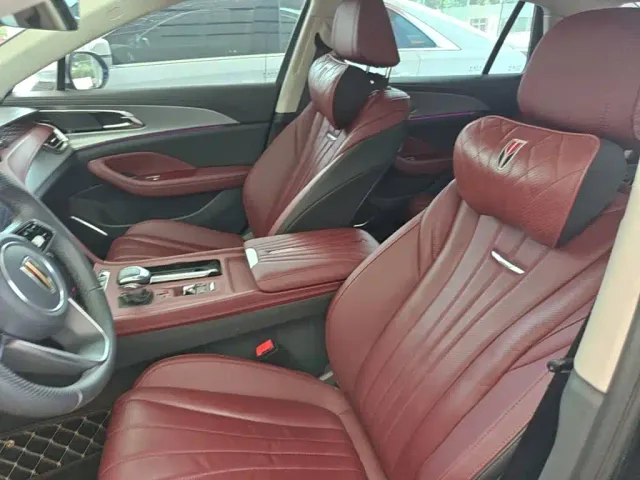 Hongqi H5 — Фото автомобиля 10