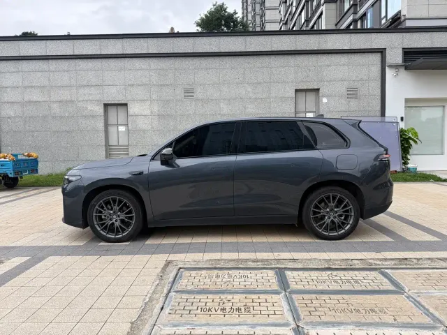Leapmotor C10 — Фото автомобиля 17