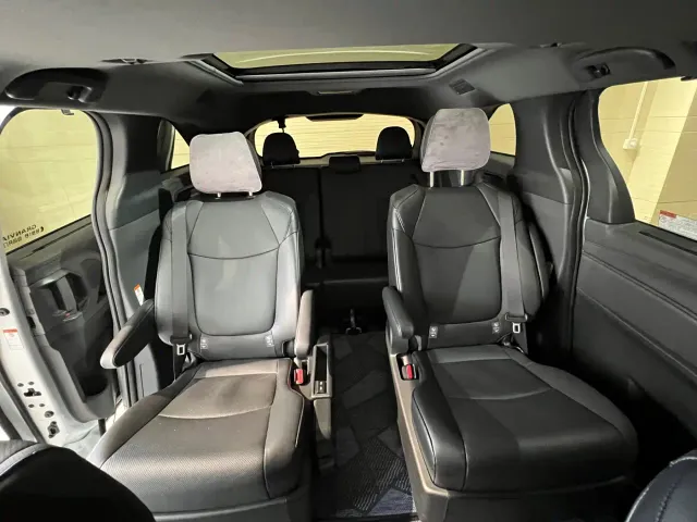 Toyota Granvia — Фото автомобиля 16