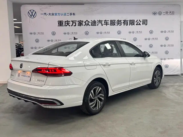 Volkswagen Bora — Фото автомобиля 7