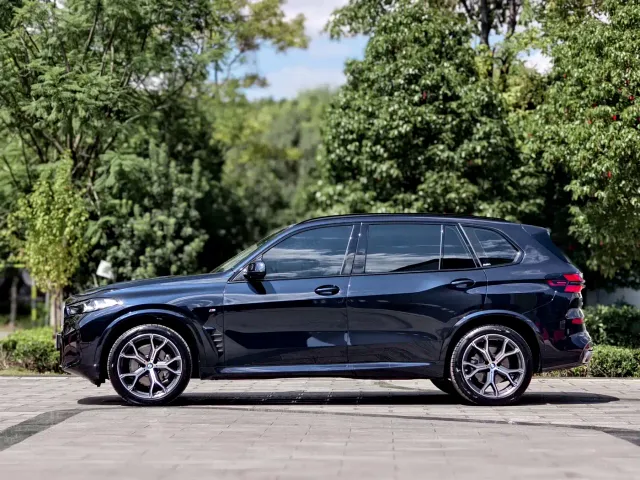 BMW X5 — Фото автомобиля 4