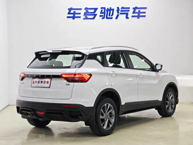 Geely Binyue — Фото автомобиля 7
