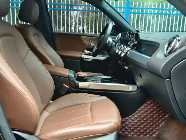 Mercedes-Benz GLB-Class — Фото автомобиля 10