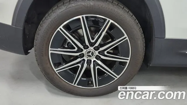 Mercedes-Benz EQB — Фото автомобиля 5