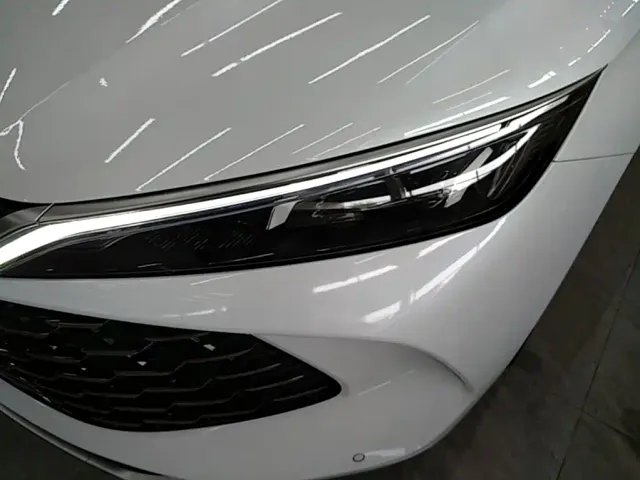 BYD Qin L — Фото автомобиля 23