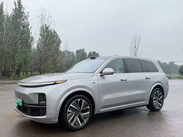 Li Auto L9 — Фото автомобиля 2