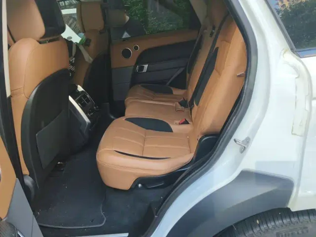 Land Rover Range Rover Sport 2022 3.0 L6 Gloss Black Edition — Фото автомобиля 18