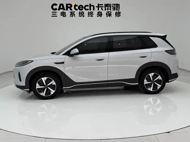 BYD Sealion 05 EV — Фото автомобиля 8