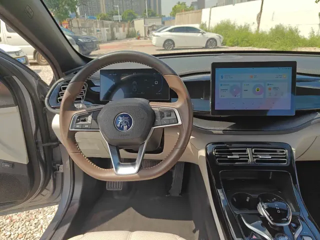 BYD Qin PLUS — Фото автомобиля 13