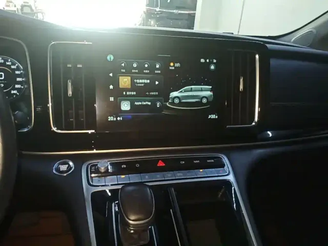 GAC Trumpchi M8 — Фото автомобиля 12