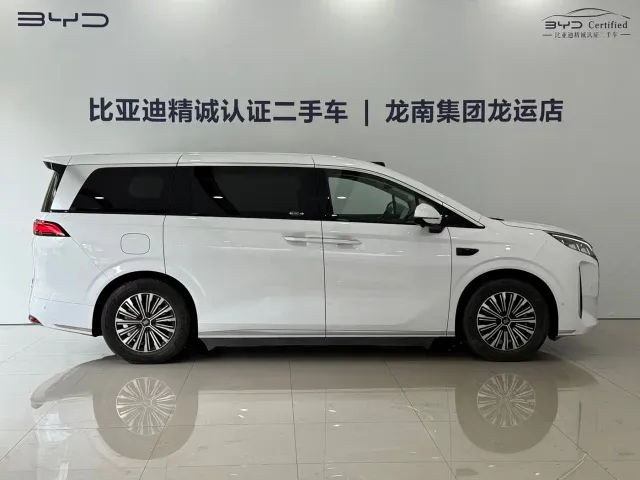 BYD Xia — Фото автомобиля 10