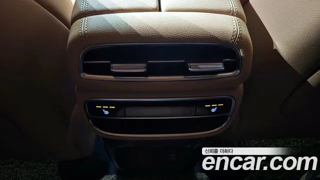 Genesis GV80 — Фото автомобиля 19