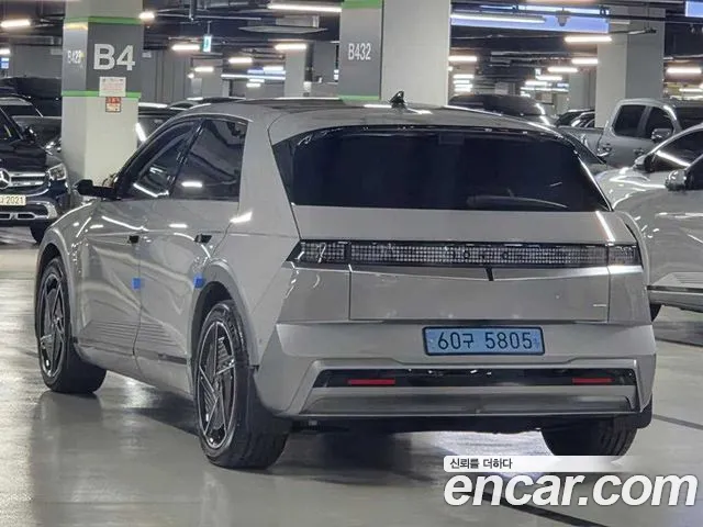 Hyundai Ioniq 5 — Фото автомобиля 3