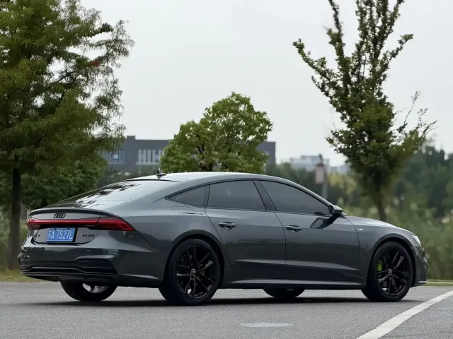 Audi A7 — Фото автомобиля 16
