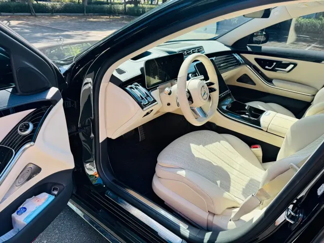 Mercedes-Benz S-Class — Фото автомобиля 4