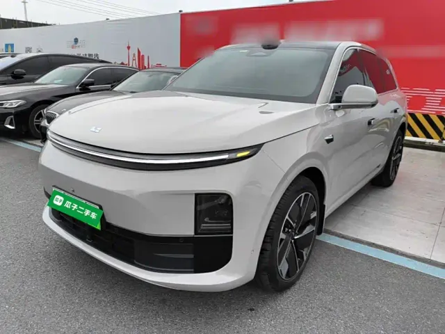 Фотография автомобиля — Li Auto L6