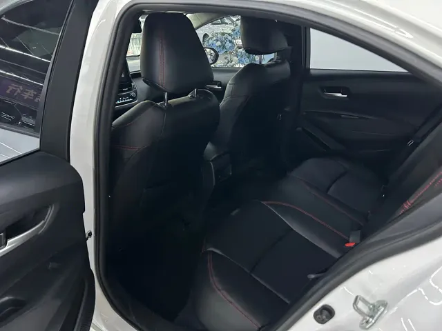 Toyota Corolla — Фото автомобиля 5