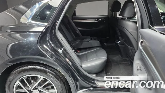 Hyundai Grandeur Grandeur (New) — Фото автомобиля 12