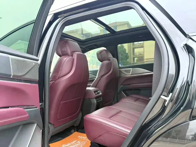Cadillac XT5 — Фото автомобиля 3