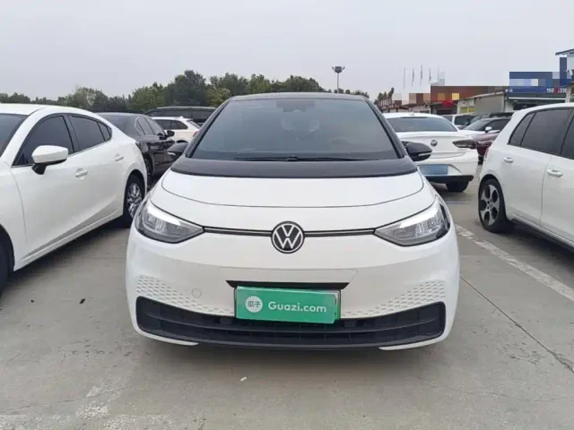 Volkswagen ID.3 — Фото автомобиля 2