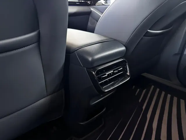 Geely Galaxy E5 — Фото автомобиля 10