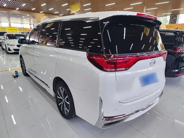 GAC Trumpchi M8 — Фото автомобиля 4