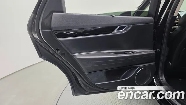Genesis G80 RG3 — Фото автомобиля 14