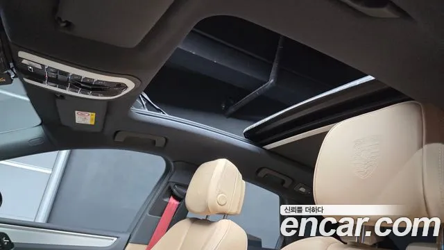 Porsche Macan — Фото автомобиля 29