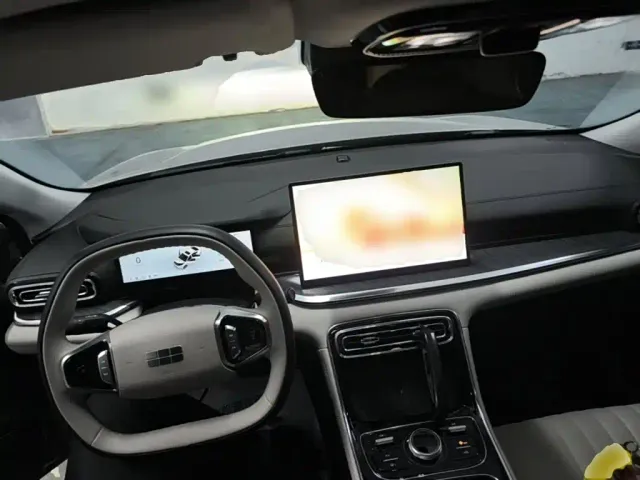 Geely Galaxy Stellar 6 — Фото автомобиля 9