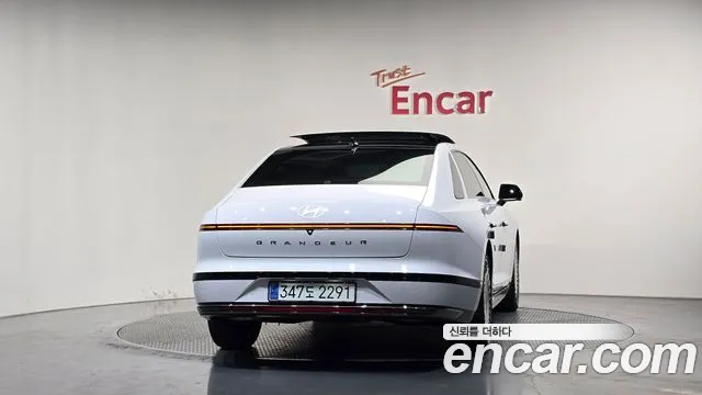 Hyundai Grandeur GN7 — Фото автомобиля 4