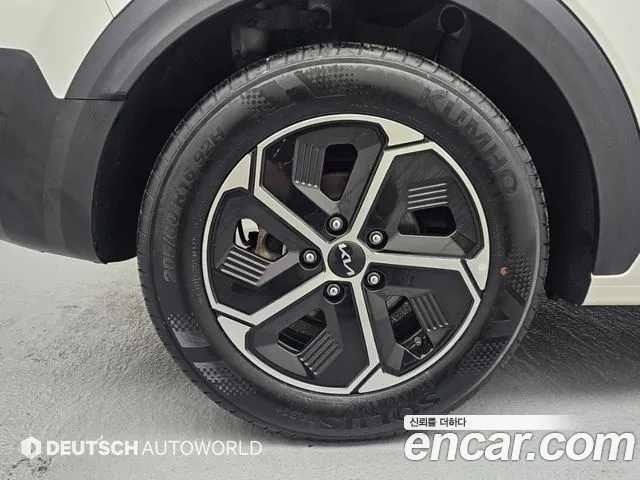 Kia Niro The All New — Фото автомобиля 20
