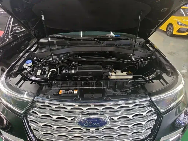 Ford Explorer — Фото автомобиля 19