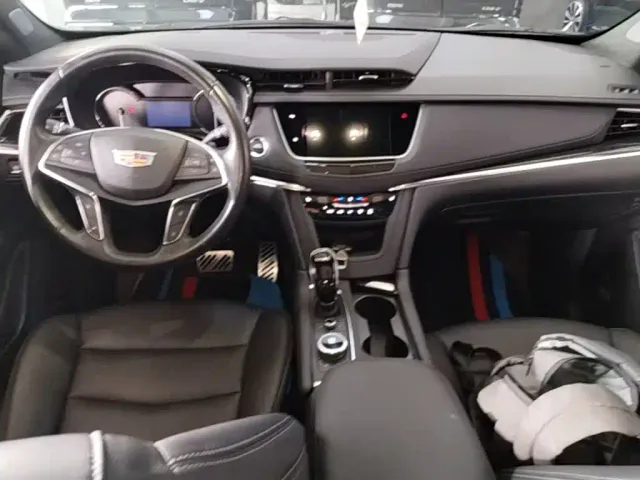 Cadillac XT5 — Фото автомобиля 9