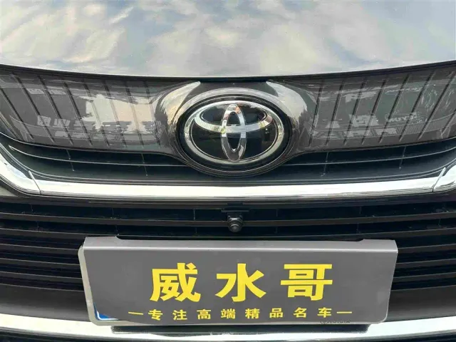 Toyota Harrier — Фото автомобиля 25