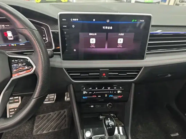 Volkswagen Tiguan L — Фото автомобиля 12