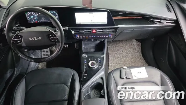 Kia Niro The All New Niro Signature — Фото автомобиля 6