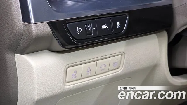 Kia Carnival Generation 4 — Фото автомобиля 15