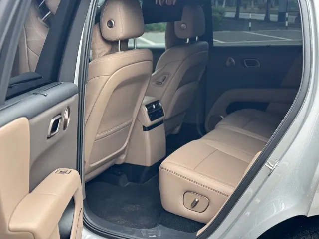 Li Auto i6 — Фото автомобиля 10