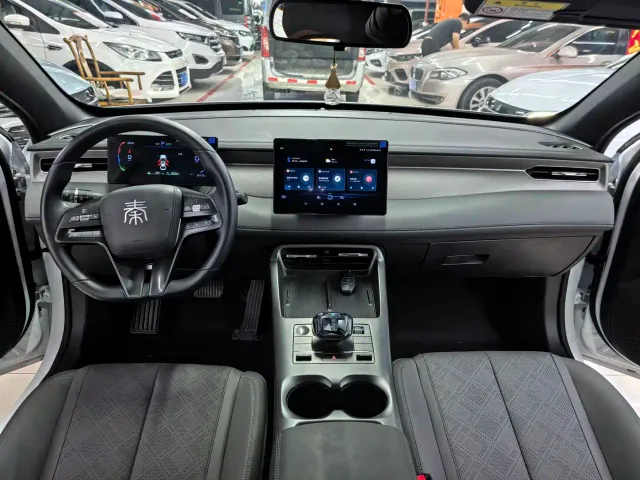 BYD Qin PLUS — Фото автомобиля 8