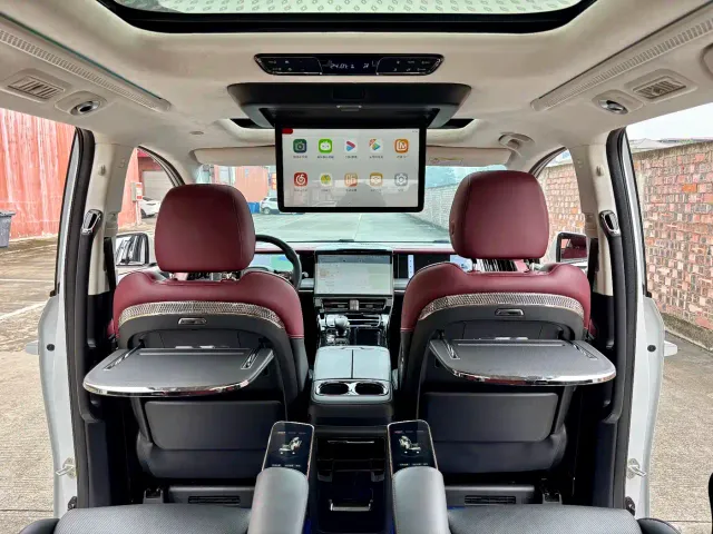 GAC Trumpchi E9 — Фото автомобиля 12