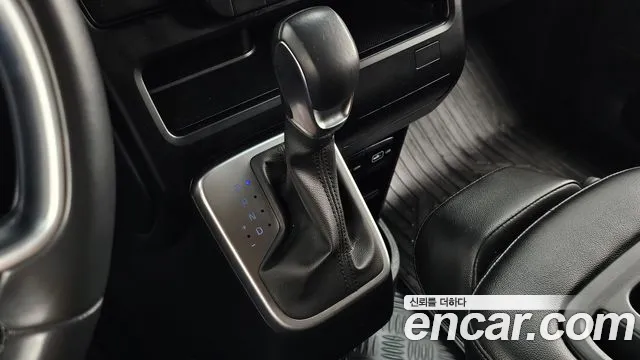 Hyundai Staria — Фото автомобиля 9