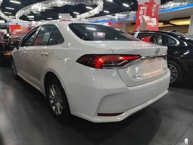 Toyota Corolla — Фото автомобиля 4